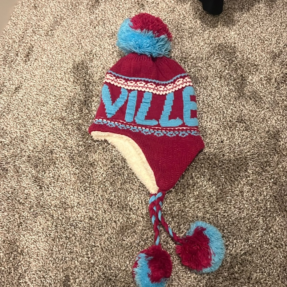 Nashville Winter Beanie in Berry